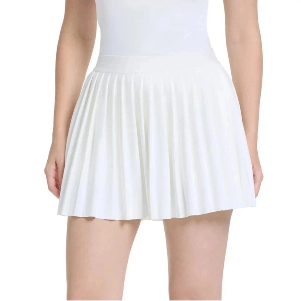 Tretorn White Pleated Skort